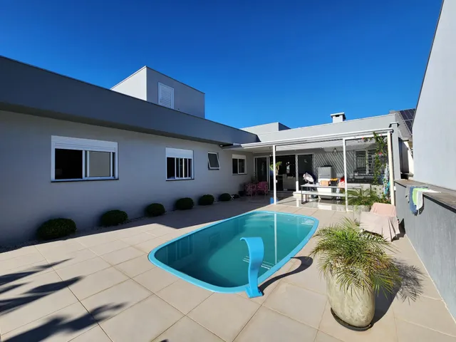 Casa com 3 dormitórios