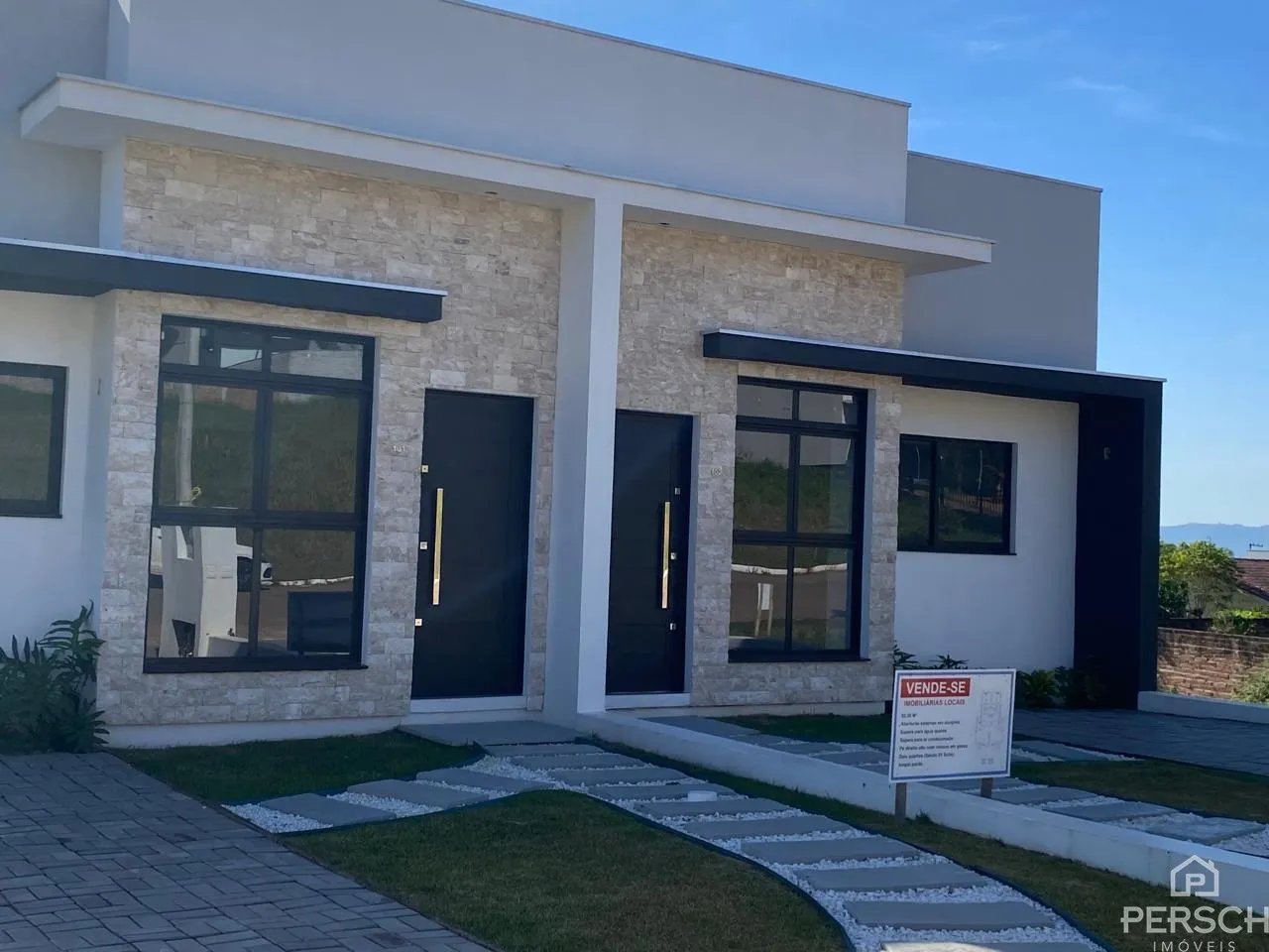 Casa geminada com 2 dormitórios, foto 1