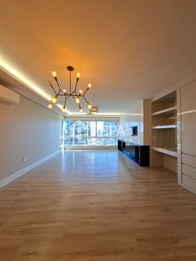 Apartamento com 3 dormitórios