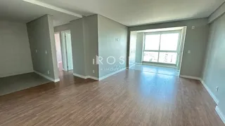 Apartamento com 2 dormitórios, foto 2