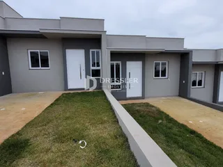 Fachada de uma casa moderna em Lajeado, Brasil.