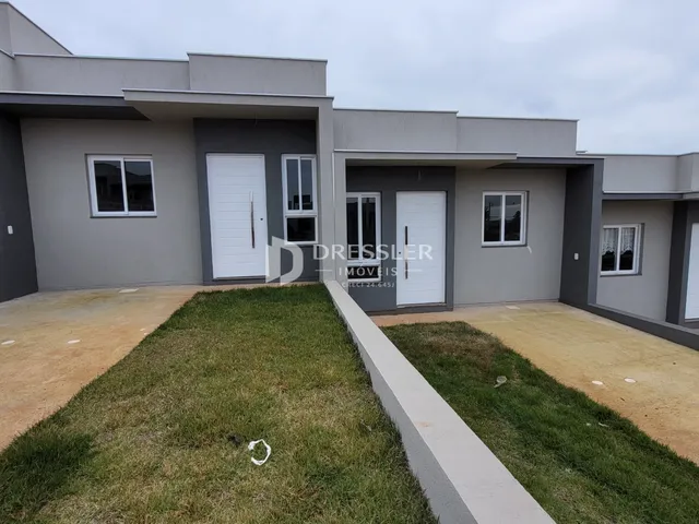 Fachada de uma casa moderna em Lajeado, Brasil.