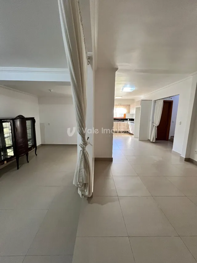Casa com 4 dormitórios, foto 4