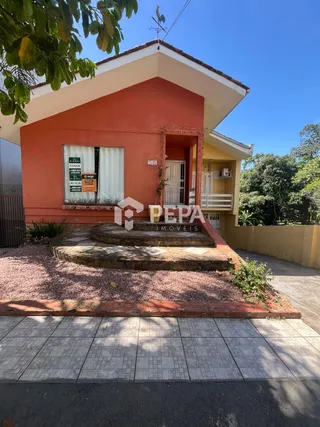 Casa com 4 dormitórios, foto 1