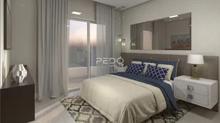 Quarto com cama e janela em um imóvel no Brasil.