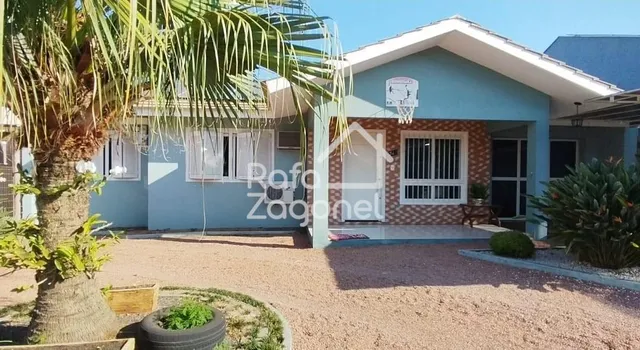 Casa com 3 dormitórios