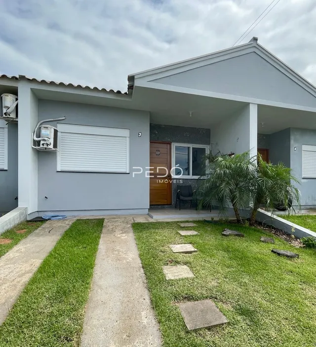 Casa geminada com 2 dormitórios, foto 1