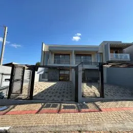 Foto da fachada de uma residência em Lajeado, Brasil.
