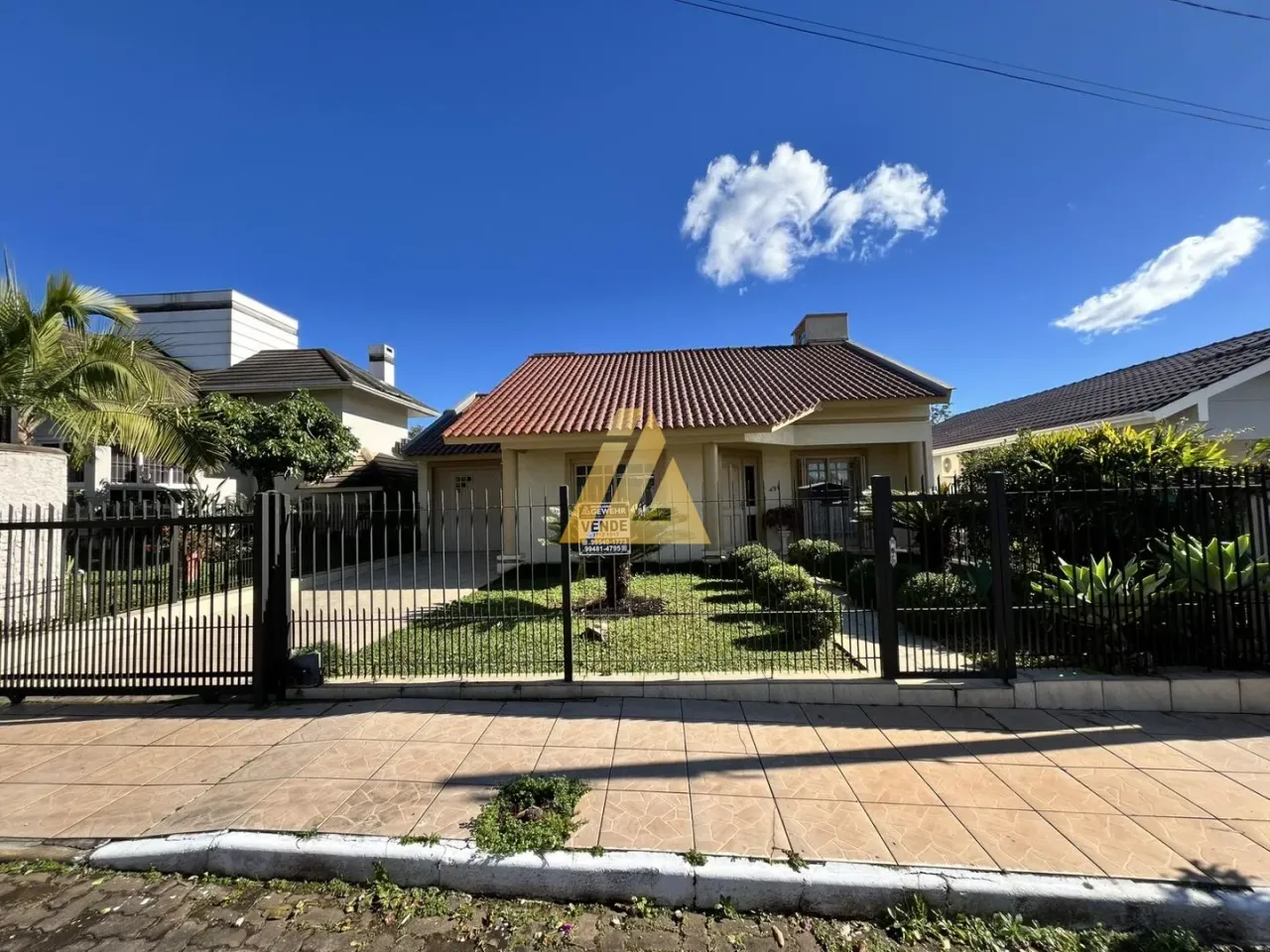 Casa com 3 dormitórios, foto 1