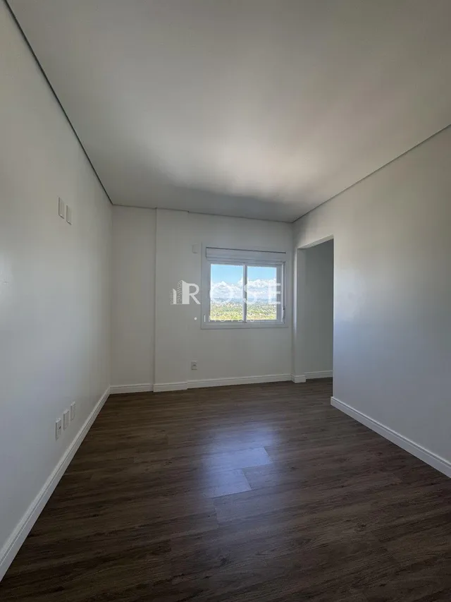 Apartamento com 3 dormitórios, foto 2