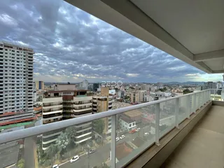 Vista panorâmica de um horizonte urbano de Lajeado, Brasil, vista de um terraço.