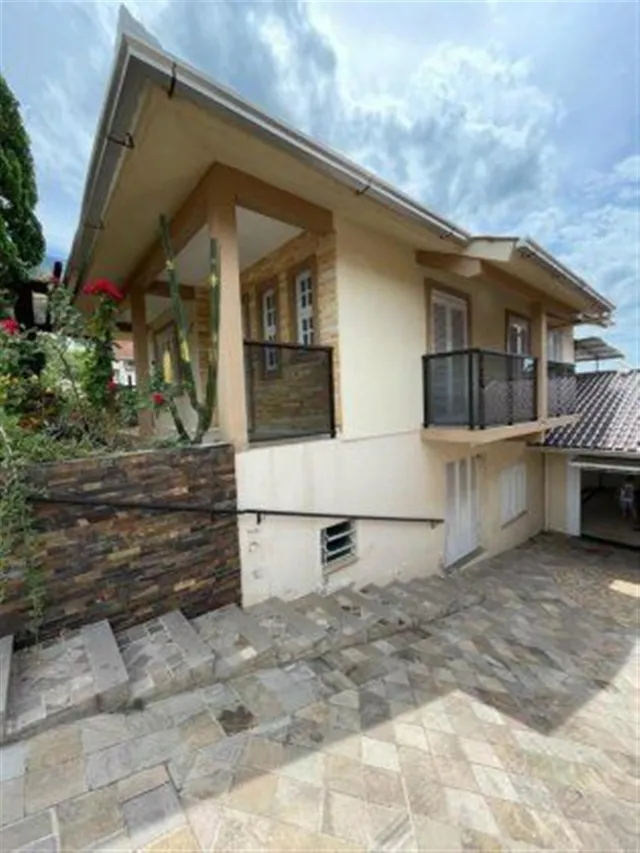 Casa com 4 dormitórios, foto 2