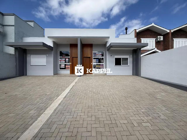 Casa geminada com 2 dormitórios