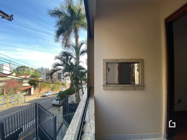 Vista da fachada de uma residência em Lajeado, Brasil.