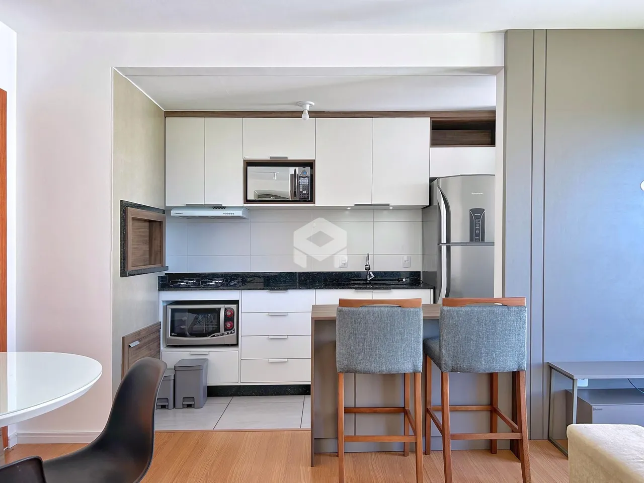Apartamento com 2 dormitórios, foto 1