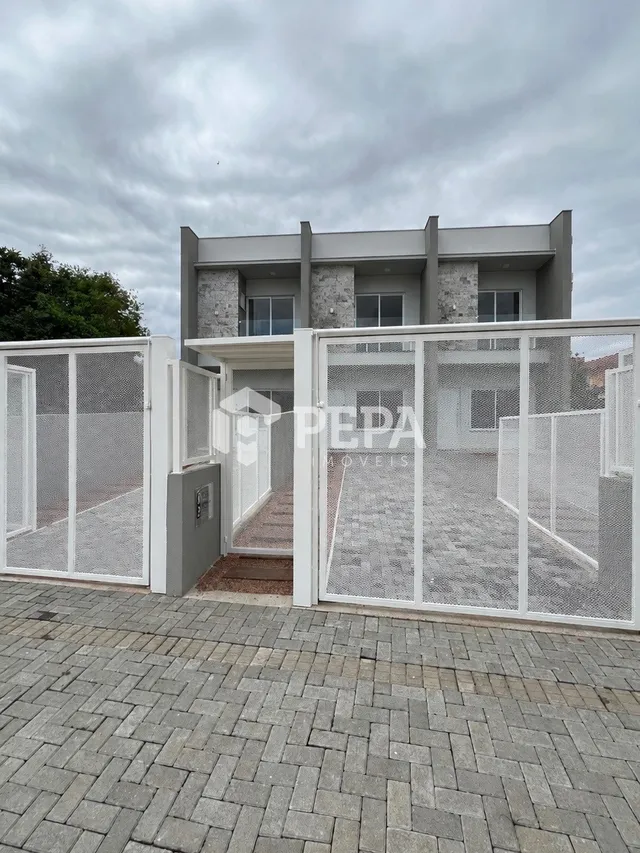 Sobrado com 2 dormitórios