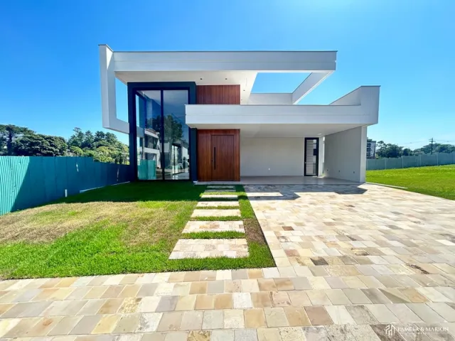 Casa com 3 dormitórios
