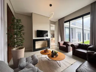 Casa com 3 dormitórios, foto 2