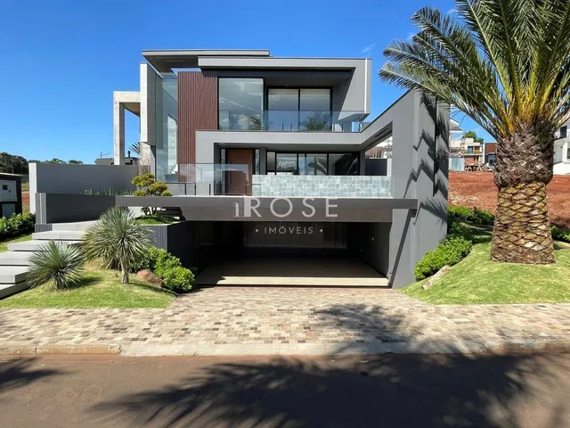 Casa com 4 dormitórios