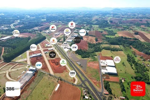 Vista aérea de uma área rural e industrial no Lajeado, Brasil.