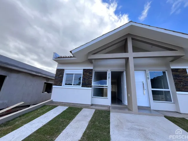Casa geminada com 2 dormitórios