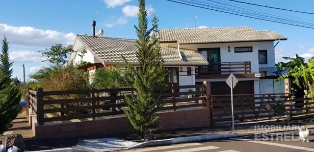 Casa com 3 dormitórios