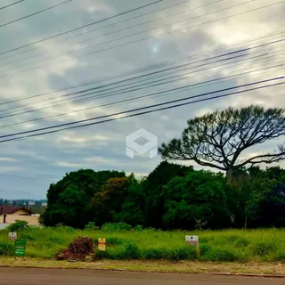 Paisagem de campo com árvores e vegetação ao ar livre em Lajeado.