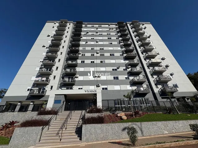 Fachada de um prédio residencial de apartamentos em Lajeado, Brasil.