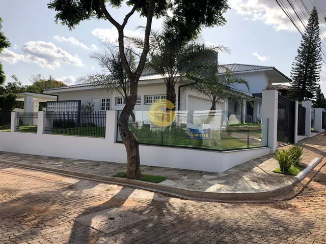 Casa com 3 dormitórios