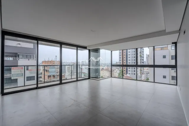 Apartamento com 3 dormitórios, foto 2