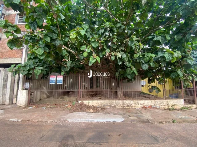 Casa com 2 dormitórios