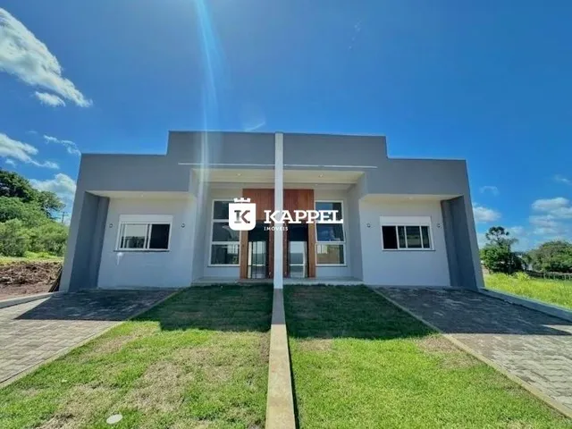 Casa geminada com 2 dormitórios