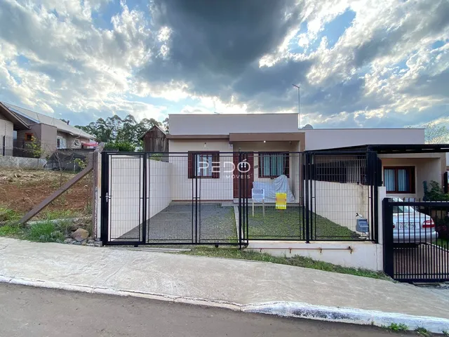 Casa geminada com 2 dormitórios
