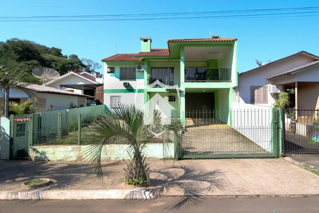 Casa com 3 dormitórios, foto 1