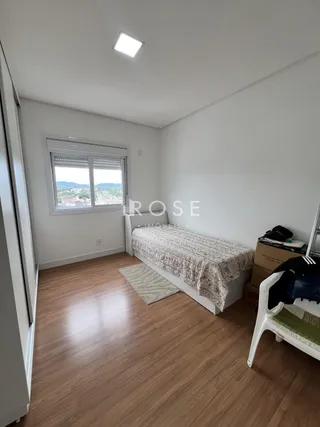 Apartamento com 3 dormitórios, foto 2