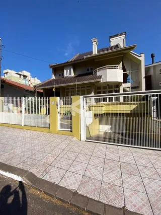 Casa com 5 dormitórios, foto 1