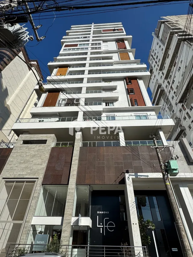Apartamento com 3 dormitórios