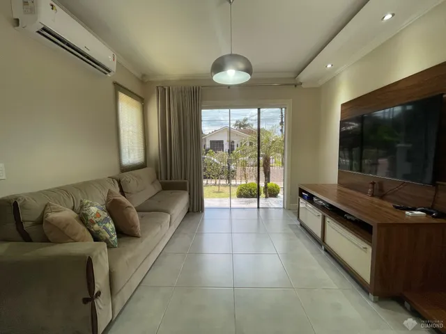 Casa com 3 dormitórios, foto 2