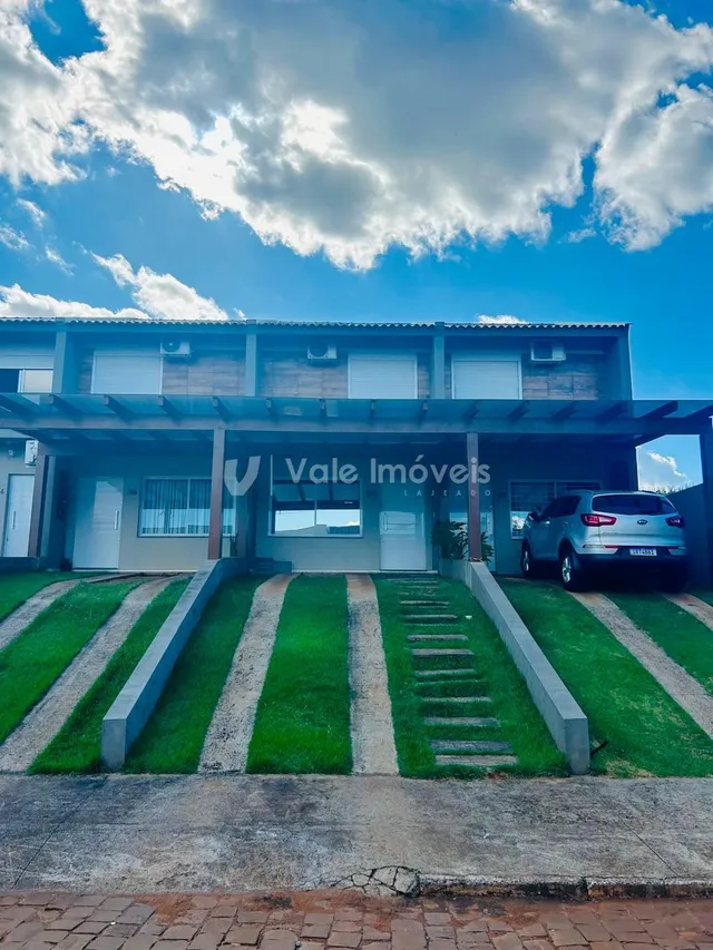 Sobrado com 2 dormitórios