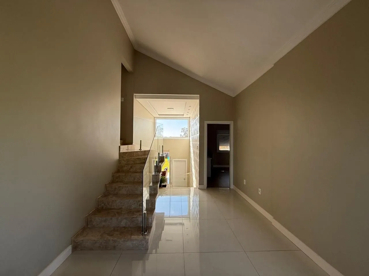 Casa com 3 dormitórios, foto 1