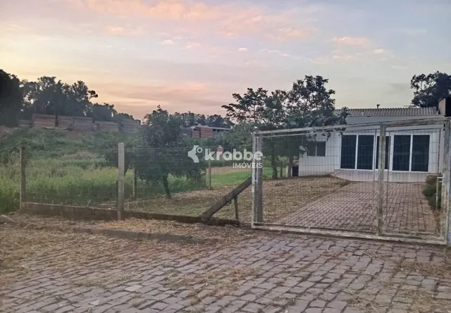 Casa com 2 dormitórios