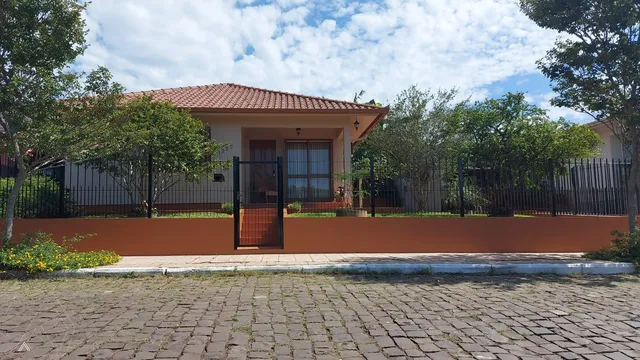 Casa com 2 dormitórios