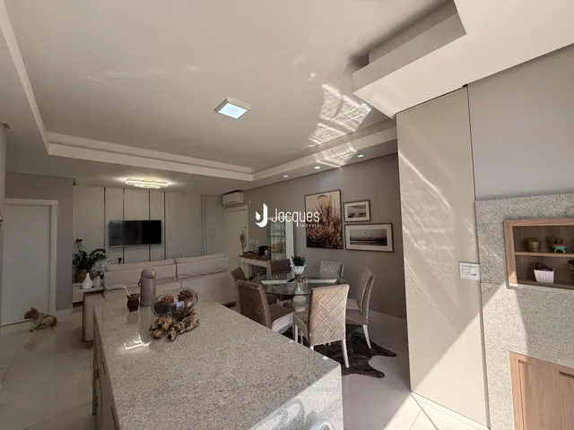 Apartamento com 2 dormitórios