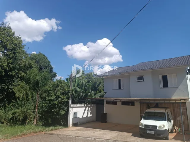 Fachada de uma casa residencial em Lajeado, Brasil.