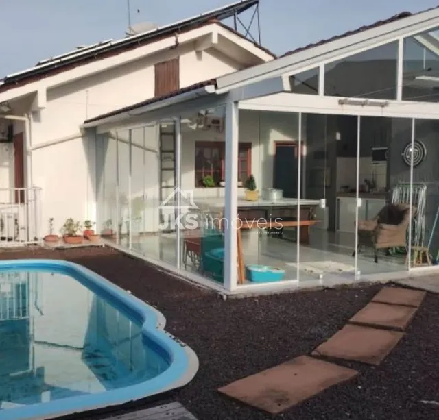 Casa com 4 dormitórios, foto 2