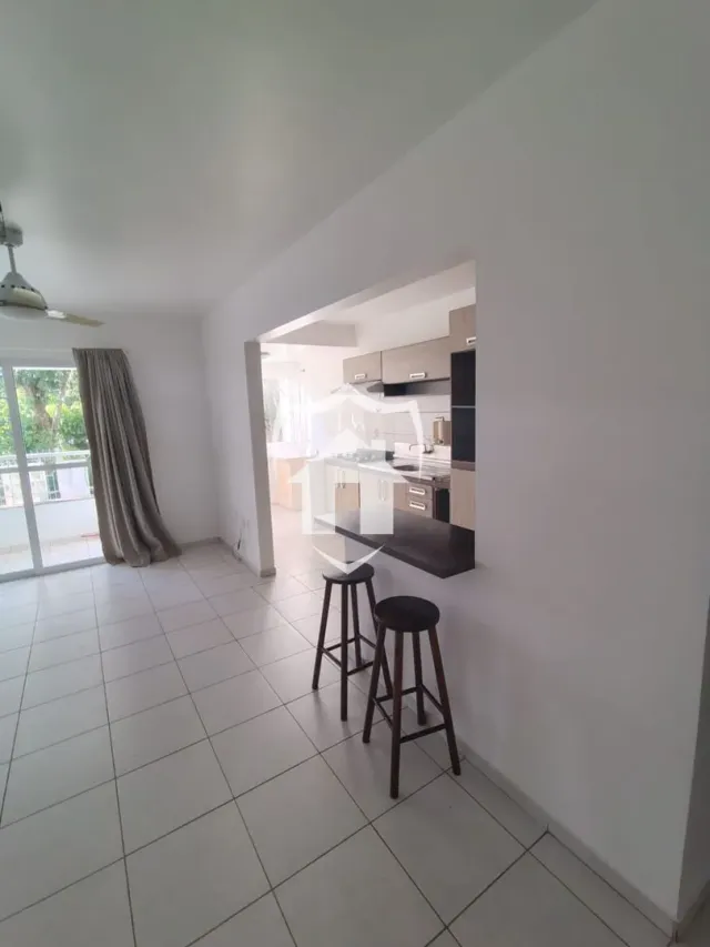 Apartamento com 2 dormitórios, foto 3