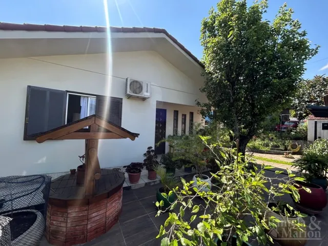 Casa com 4 dormitórios