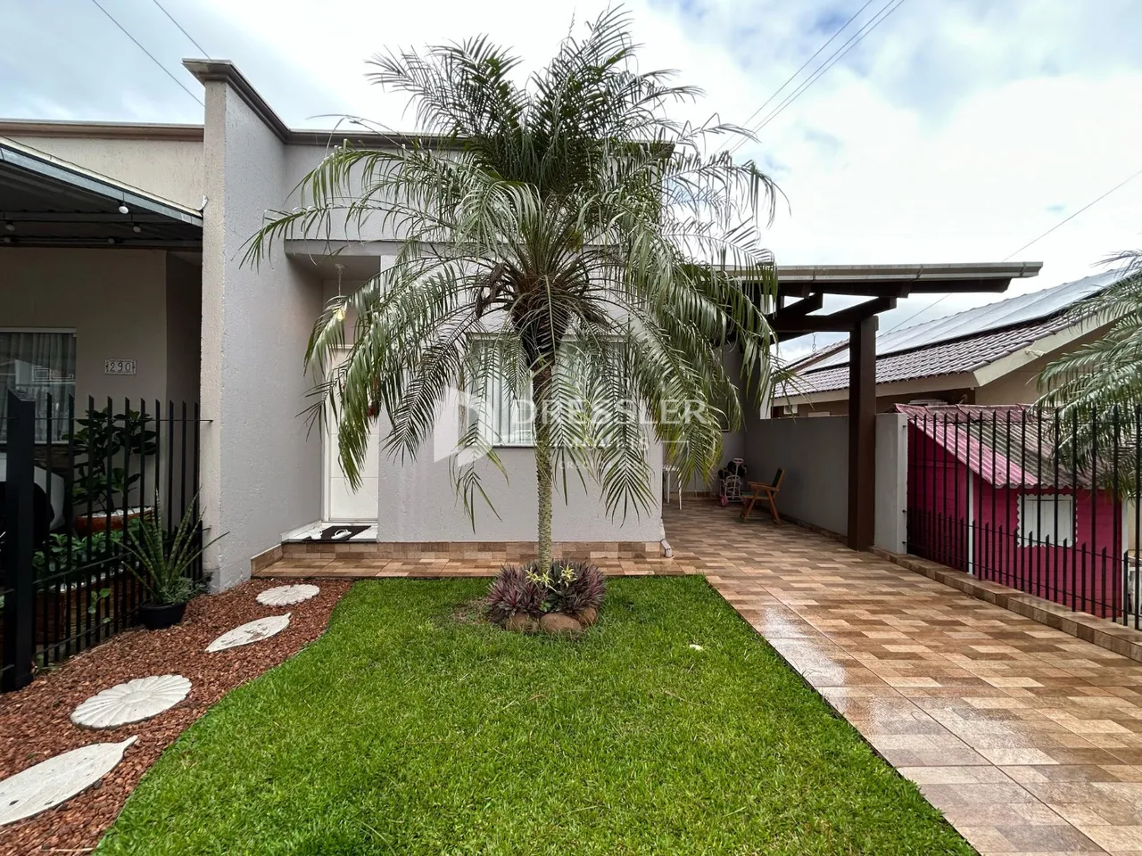 Casa geminada com 2 dormitórios, foto 1