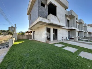 Fachada de uma casa moderna em Lajeado, Brasil.