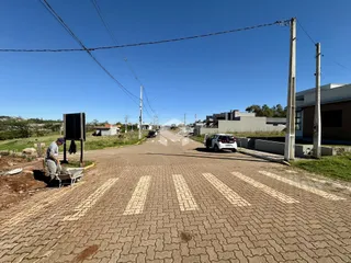 Vista da rua com trabalho de construção em Lajeado, Brasil.